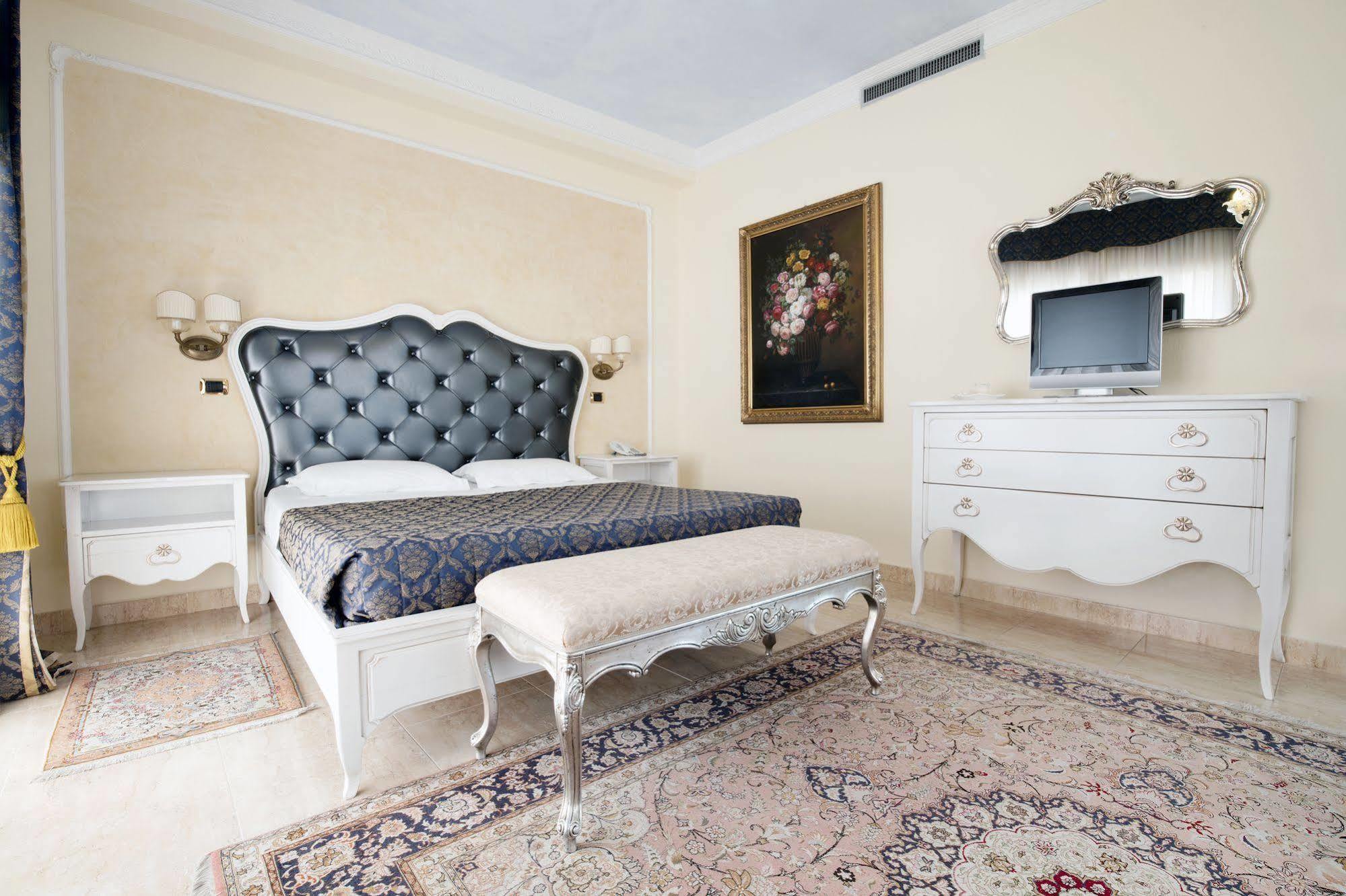 Grand Hotel President 올비아 외부 사진